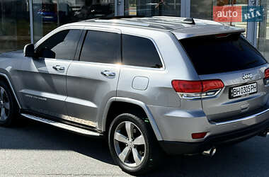 Позашляховик / Кросовер Jeep Grand Cherokee 2014 в 