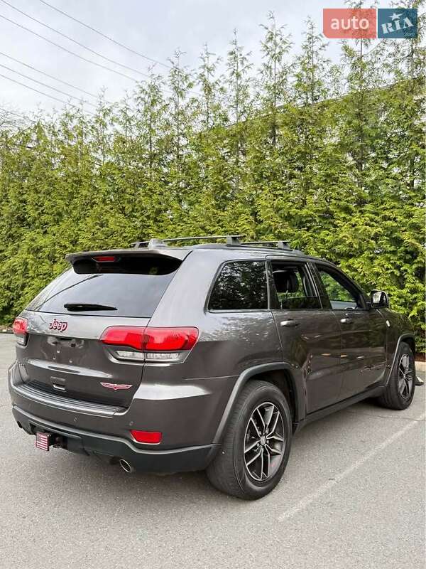Внедорожник / Кроссовер Jeep Grand Cherokee 2018 в Киеве