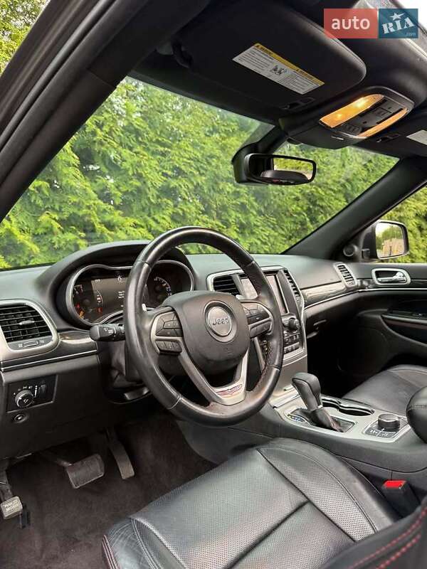 Внедорожник / Кроссовер Jeep Grand Cherokee 2018 в Киеве