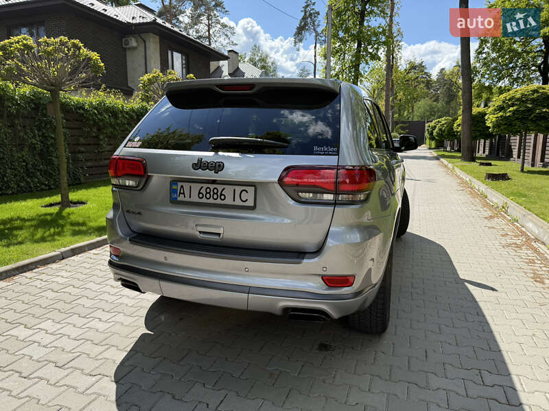 Внедорожник / Кроссовер Jeep Grand Cherokee 2019 в Киеве