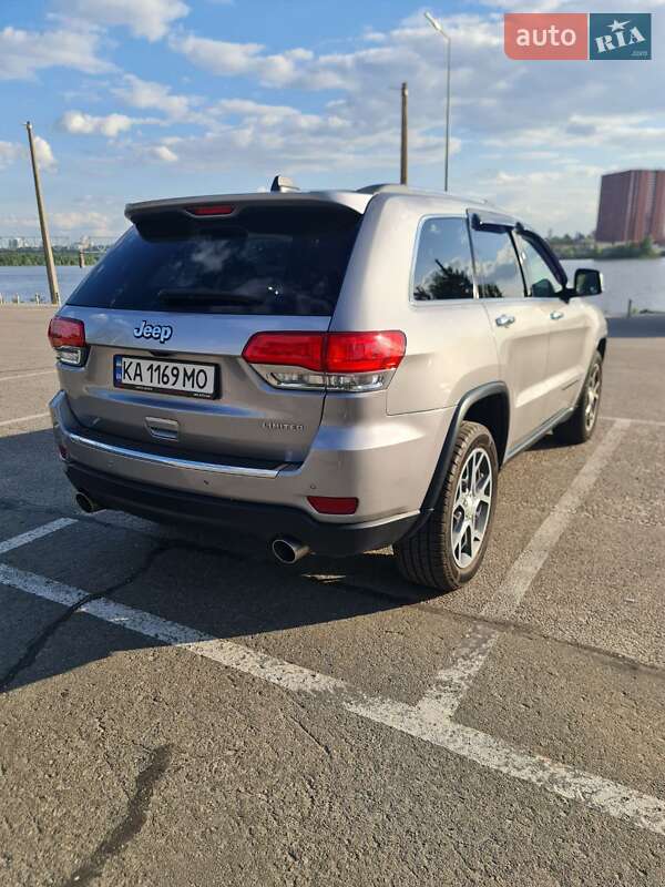 Внедорожник / Кроссовер Jeep Grand Cherokee 2019 в Киеве
