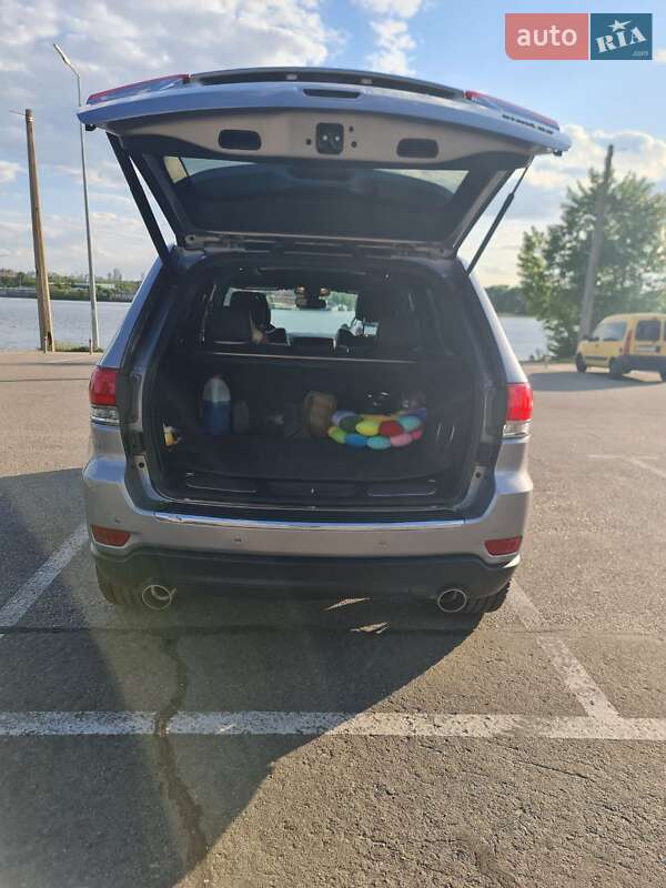 Внедорожник / Кроссовер Jeep Grand Cherokee 2019 в Киеве