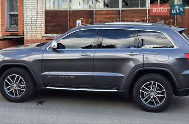 Позашляховик / Кросовер Jeep Grand Cherokee 2018 в 