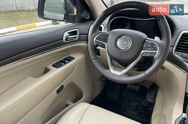 Внедорожник / Кроссовер Jeep Grand Cherokee 2018 в 