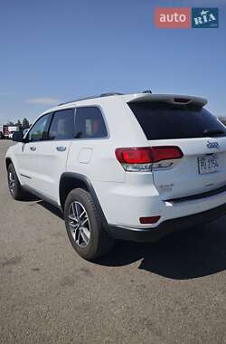 Внедорожник / Кроссовер Jeep Grand Cherokee 2022 в 