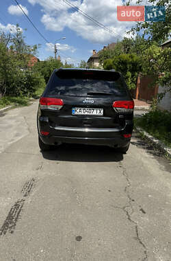 Позашляховик / Кросовер Jeep Grand Cherokee 2015 в 