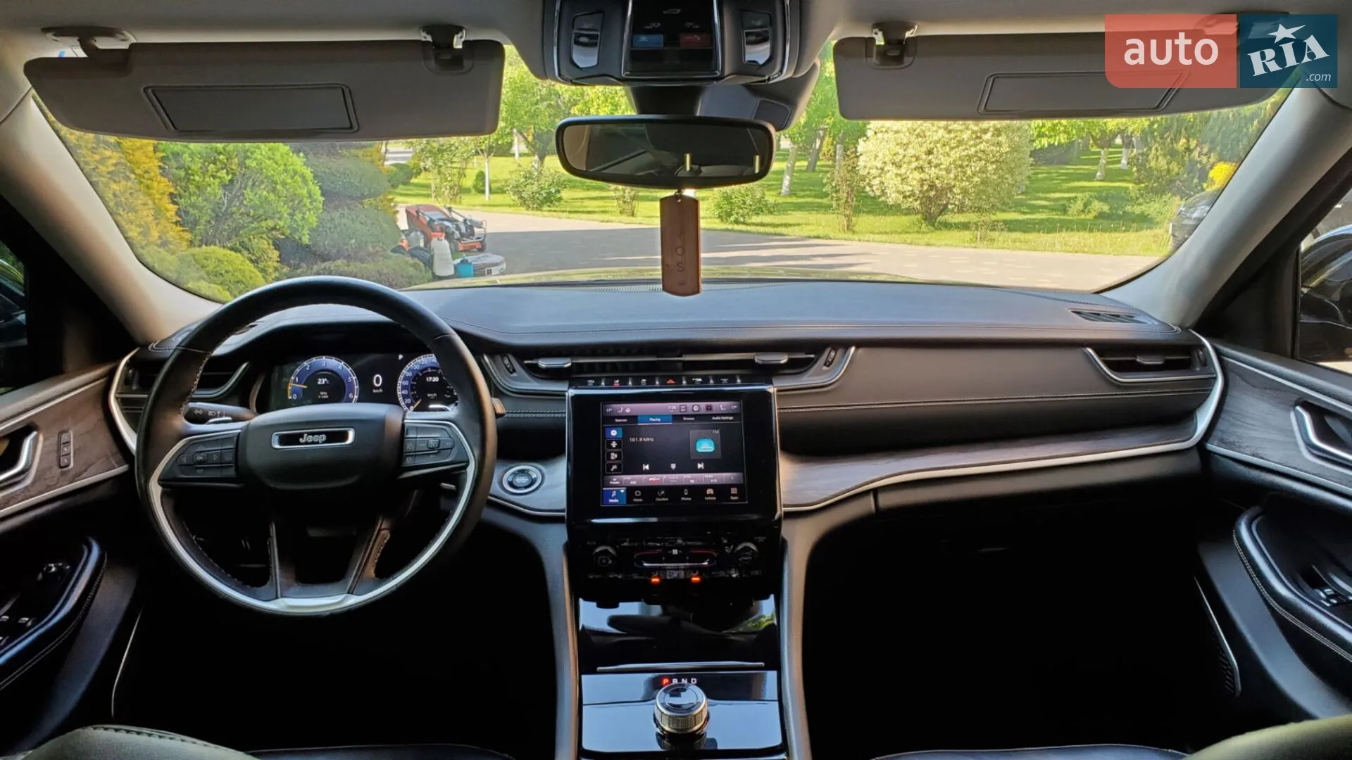 2022 Jeep Grand Cherokee - мініатюра 24
