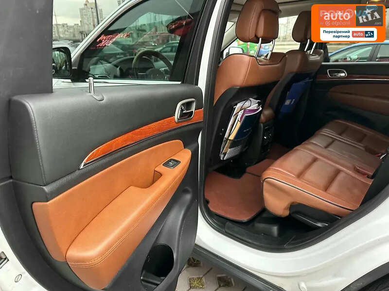 Внедорожник / Кроссовер Jeep Grand Cherokee 2012 в Броварах