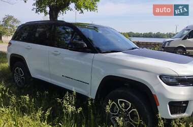 Внедорожник / Кроссовер Jeep Grand Cherokee 2022 в 