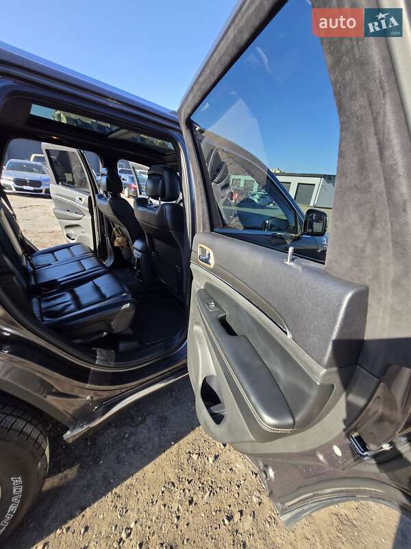 Внедорожник / Кроссовер Jeep Grand Cherokee 2015 в Житомире
