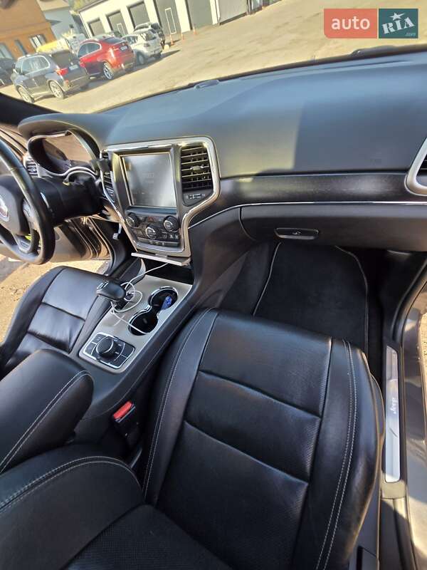 Внедорожник / Кроссовер Jeep Grand Cherokee 2015 в Житомире