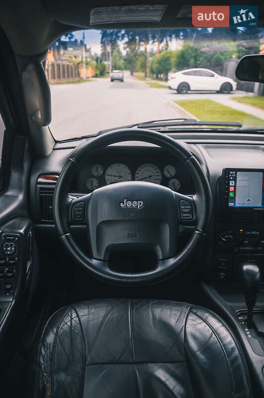 Внедорожник / Кроссовер Jeep Grand Cherokee 2003 в Черкассах