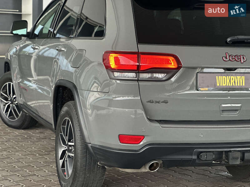 Внедорожник / Кроссовер Jeep Grand Cherokee 2020 в Киеве