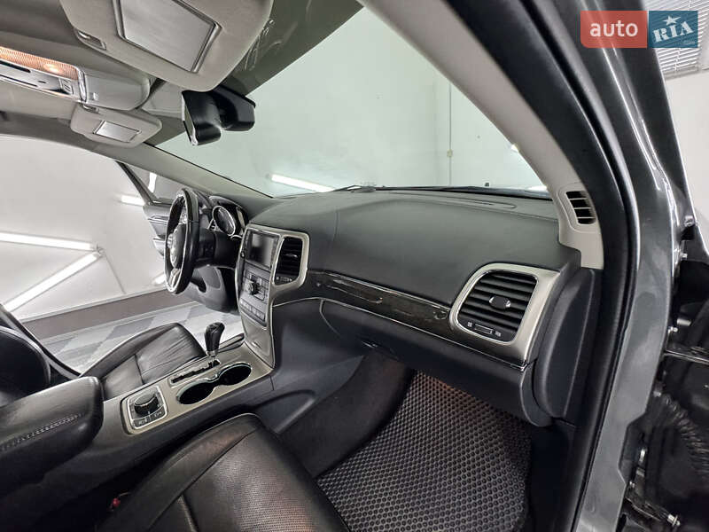 Внедорожник / Кроссовер Jeep Grand Cherokee 2011 в Трускавце