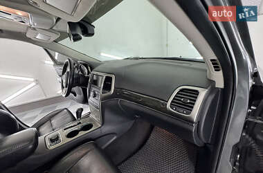 Внедорожник / Кроссовер Jeep Grand Cherokee 2011 в 