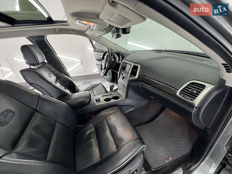Внедорожник / Кроссовер Jeep Grand Cherokee 2011 в Трускавце