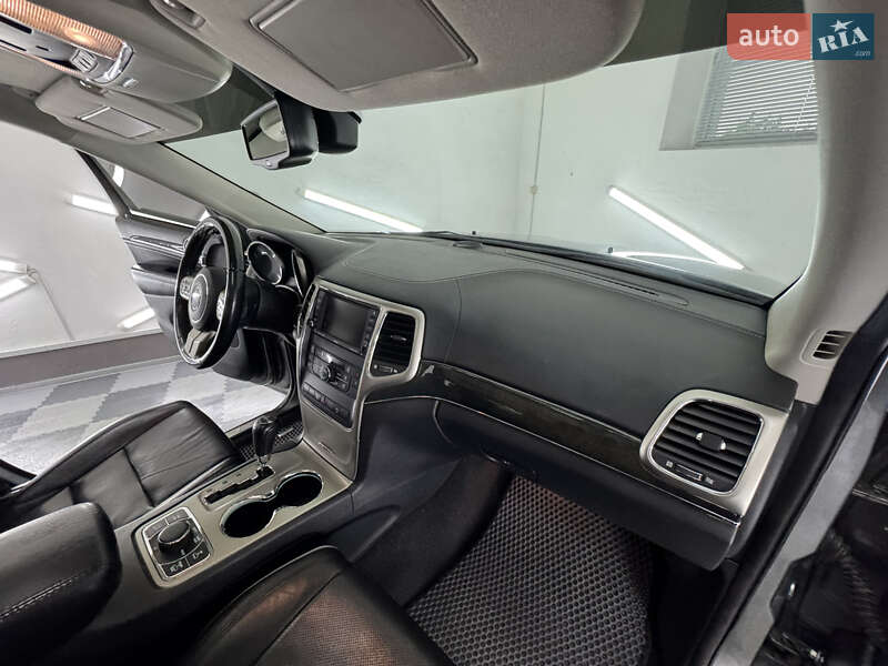 Внедорожник / Кроссовер Jeep Grand Cherokee 2011 в Трускавце