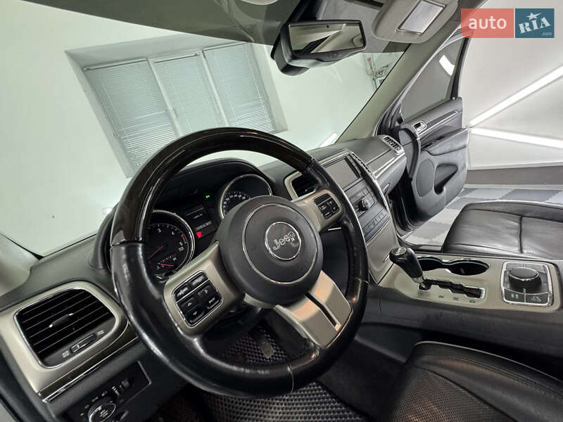 Внедорожник / Кроссовер Jeep Grand Cherokee 2011 в Трускавце