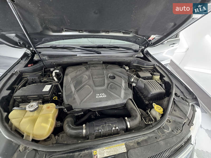 Внедорожник / Кроссовер Jeep Grand Cherokee 2011 в Трускавце