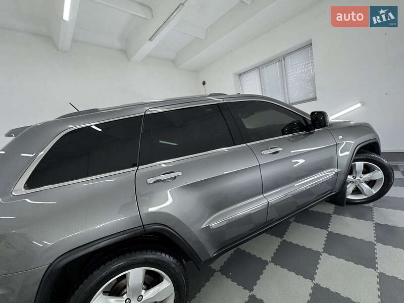 Внедорожник / Кроссовер Jeep Grand Cherokee 2011 в Трускавце