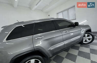Внедорожник / Кроссовер Jeep Grand Cherokee 2011 в 