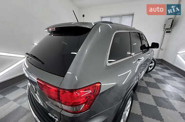 Внедорожник / Кроссовер Jeep Grand Cherokee 2011 в 