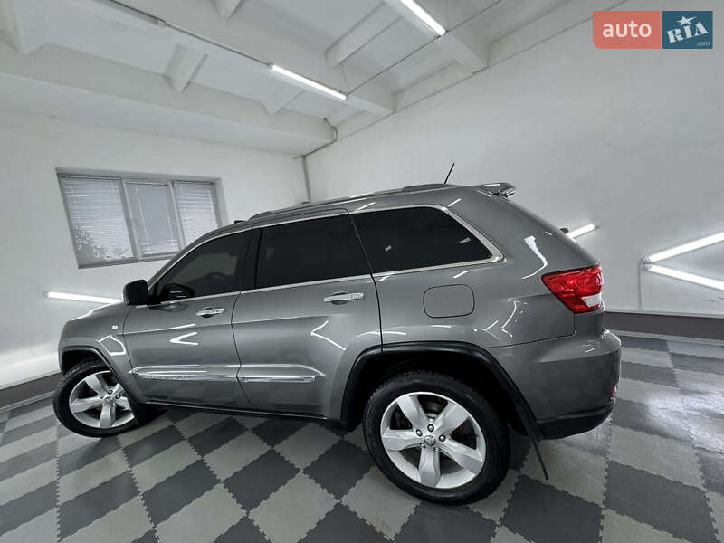 Внедорожник / Кроссовер Jeep Grand Cherokee 2011 в Трускавце