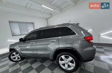 Внедорожник / Кроссовер Jeep Grand Cherokee 2011 в 