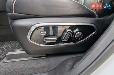 Внедорожник / Кроссовер Jeep Grand Cherokee 2022 в 