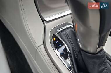 Внедорожник / Кроссовер Jeep Grand Cherokee 2017 в 