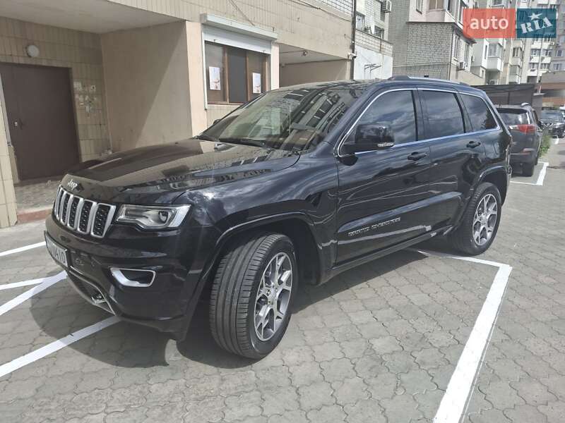 Внедорожник / Кроссовер Jeep Grand Cherokee 2021 в Черкассах