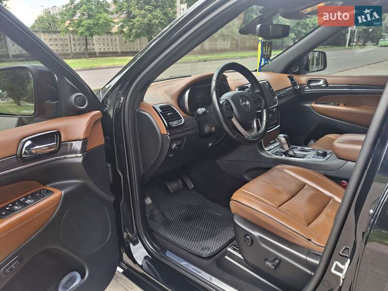 Внедорожник / Кроссовер Jeep Grand Cherokee 2021 в Черкассах