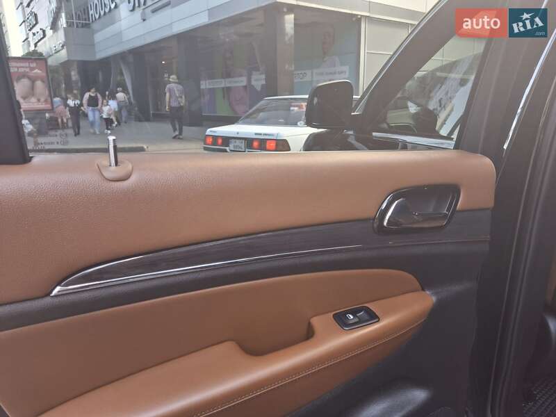 Внедорожник / Кроссовер Jeep Grand Cherokee 2021 в Черкассах