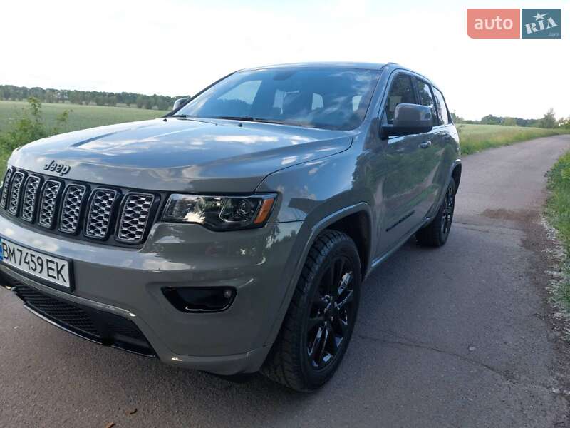 Внедорожник / Кроссовер Jeep Grand Cherokee 2022 в Ромнах