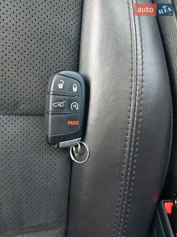 Внедорожник / Кроссовер Jeep Grand Cherokee 2022 в Ромнах