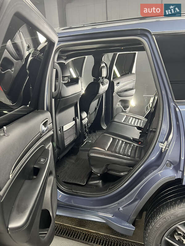 Внедорожник / Кроссовер Jeep Grand Cherokee 2019 в Киеве