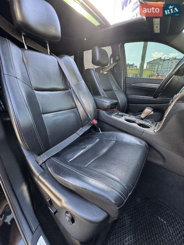 Позашляховик / Кросовер Jeep Grand Cherokee 2017 в Івано-Франківську