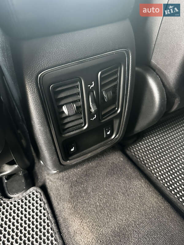 Внедорожник / Кроссовер Jeep Grand Cherokee 2012 в Киеве