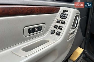 Внедорожник / Кроссовер Jeep Grand Cherokee 2003 в 