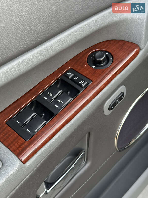 Внедорожник / Кроссовер Jeep Grand Cherokee 2007 в Золочеве