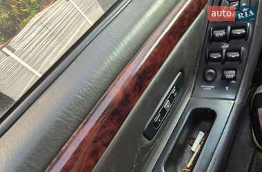 Внедорожник / Кроссовер Jeep Grand Cherokee 2000 в 