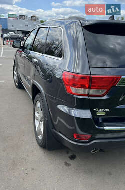Внедорожник / Кроссовер Jeep Grand Cherokee 2012 в 