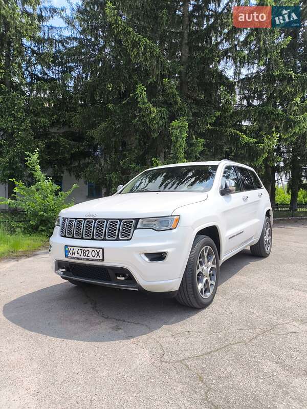 Внедорожник / Кроссовер Jeep Grand Cherokee 2018 в Киеве