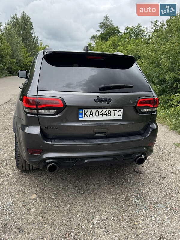 Внедорожник / Кроссовер Jeep Grand Cherokee 2016 в Киеве