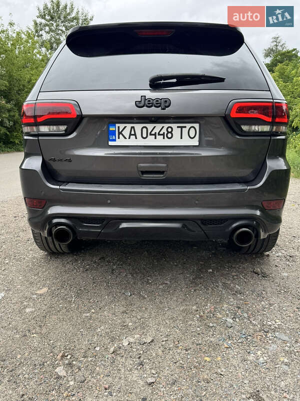 Внедорожник / Кроссовер Jeep Grand Cherokee 2016 в Киеве