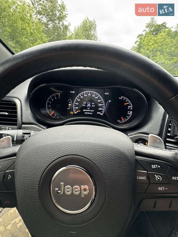 Внедорожник / Кроссовер Jeep Grand Cherokee 2016 в Киеве