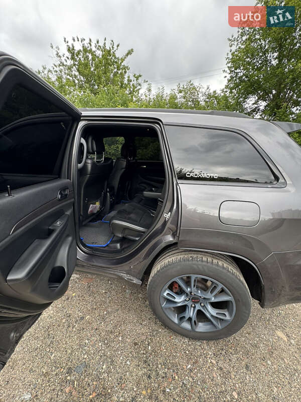 Внедорожник / Кроссовер Jeep Grand Cherokee 2016 в Киеве