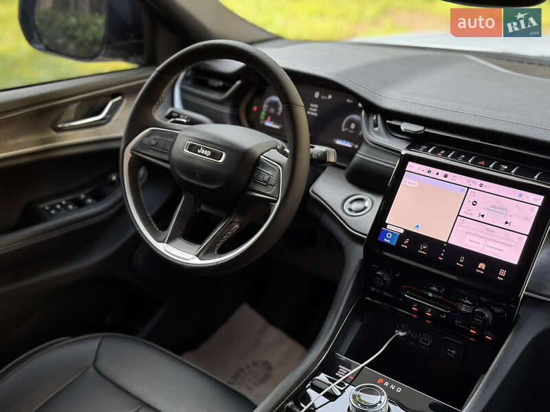 Внедорожник / Кроссовер Jeep Grand Cherokee 2024 в Киеве