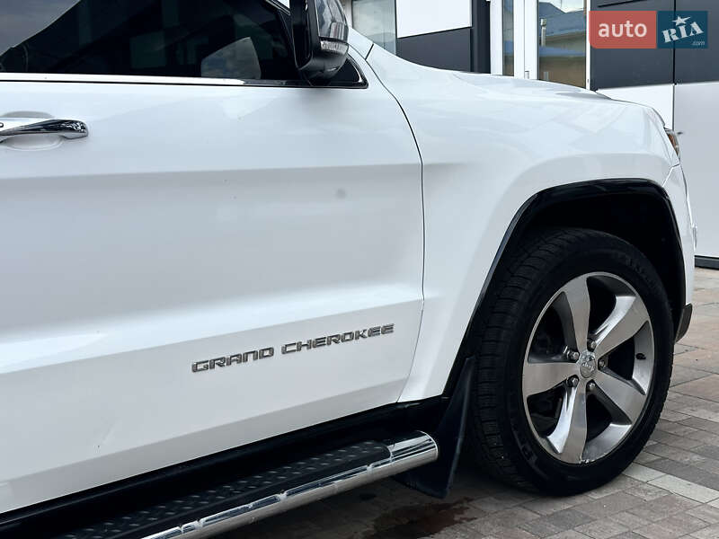 Внедорожник / Кроссовер Jeep Grand Cherokee 2013 в Чернигове