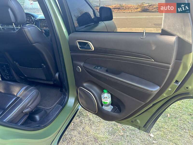 Внедорожник / Кроссовер Jeep Grand Cherokee 2014 в Киеве